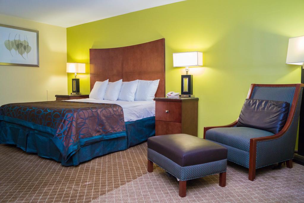 Sullivan Trail Inn & Suites Pocono Lake Экстерьер фото